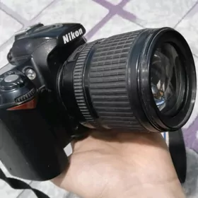 Nikon D90