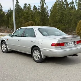 Toyota Camry 2001