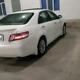 Toyota Camry 2011