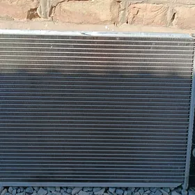 Toyota Corolla suw radiator