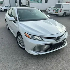 Toyota Camry 2020