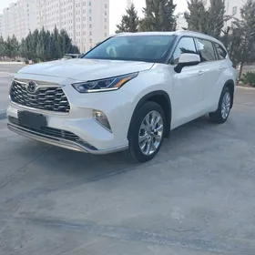 Toyota Highlander 2020