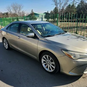 Toyota Camry 2014