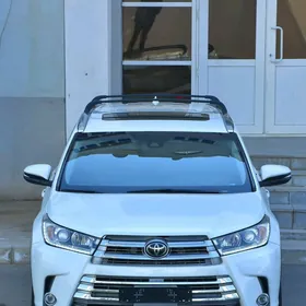 Toyota Highlander 2017