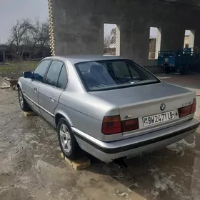 BMW 525 1992