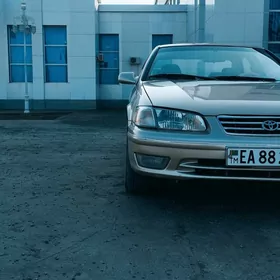 Toyota Camry 1999