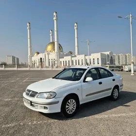 Nissan Sunny 2001