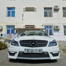 Mercedes-Benz C-Class 2010