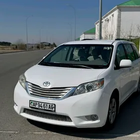 Toyota Sienna 2014