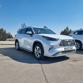 Toyota Highlander 2022