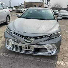 Toyota Camry 2020