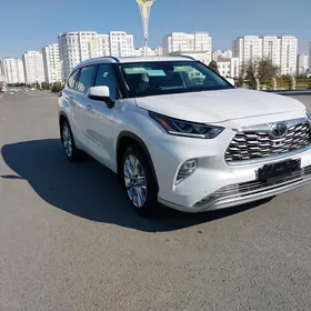 Toyota Highlander 2020