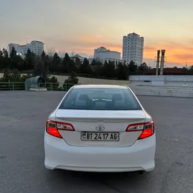 Toyota Camry 2012