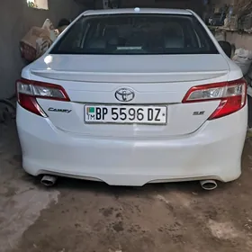 Toyota Camry 2012