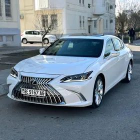 Lexus ES 350 2022