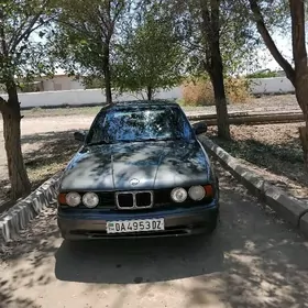 BMW 525 1989