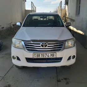 Toyota Hilux 2012