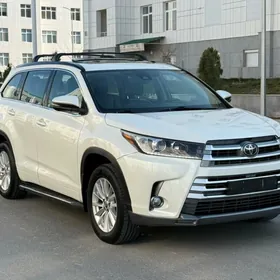 Toyota Highlander 2018