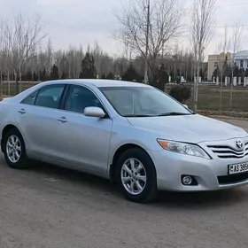 Toyota Camry 2010