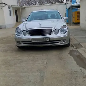 Mercedes-Benz E350 2006