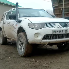 Mitsubishi L200 2007