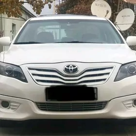 Toyota Camry 2011