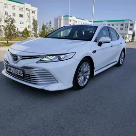 Toyota Camry 2018