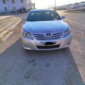 Toyota Camry 2010