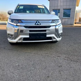 Mitsubishi Outlander 2022