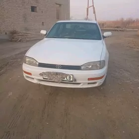 Toyota Camry 1993