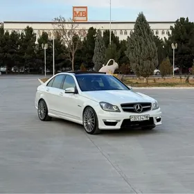 Mercedes-Benz C350 2010