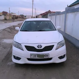 Toyota Camry 2010