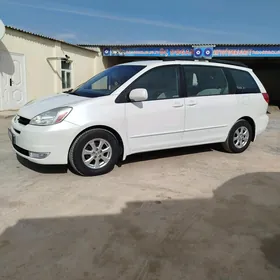 Toyota Sienna 2005