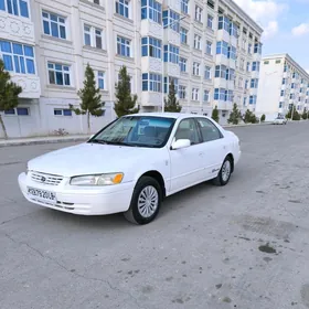 Toyota Camry 1999