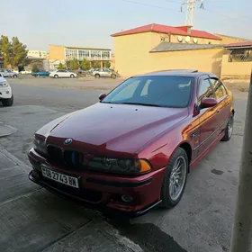 BMW E39 2000