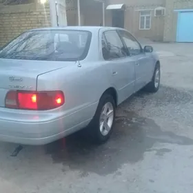 Toyota Camry 1993