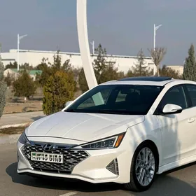 Hyundai Elantra 2019