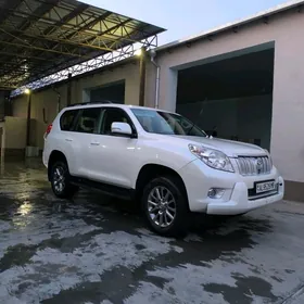 Toyota Land Cruiser Prado 2013