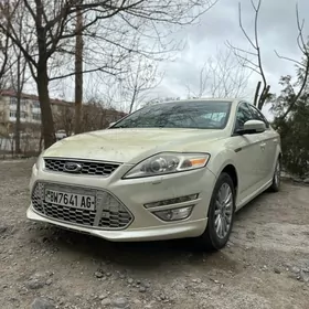 Ford Mondeo 2013