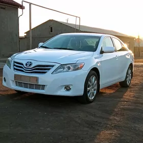 Toyota Camry 2010