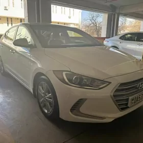 Hyundai Elantra 2019