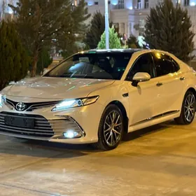 Toyota Camry 2023