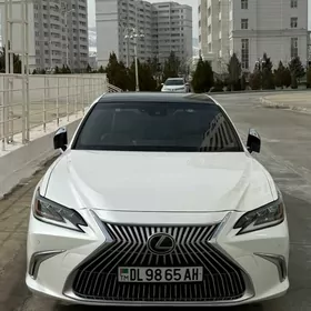 Lexus ES 350 2019