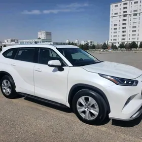 Toyota Highlander 2022