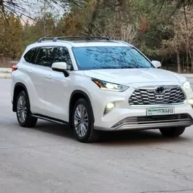 Toyota Highlander 2020