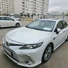 Toyota Camry 2020