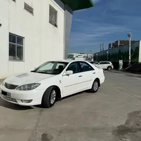 Toyota Camry 2005