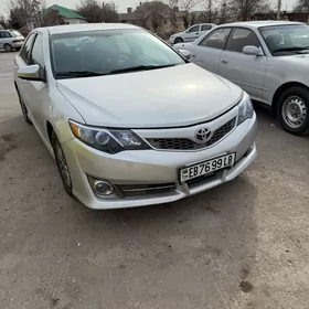 Toyota Camry 2013