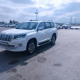 Toyota Land Cruiser Prado 2021