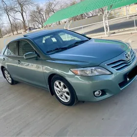 Toyota Camry 2010